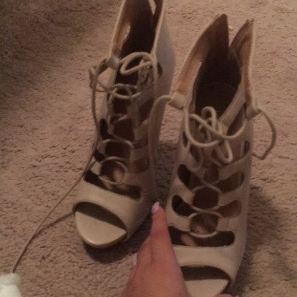 Heels - Picture 2 of 2